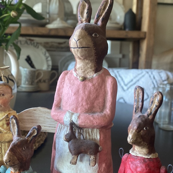 Selection of Debbee thiabault - Picture 13 of 16